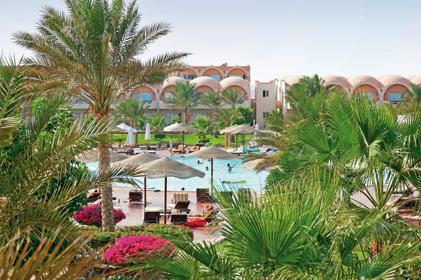 Three Corners Sea Beach Resort EXTERIOR