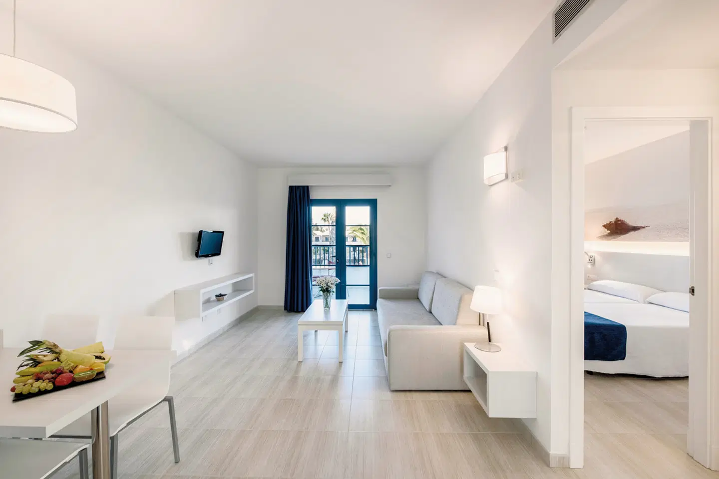 THB Tropical Island ROOM_EXAMPLE