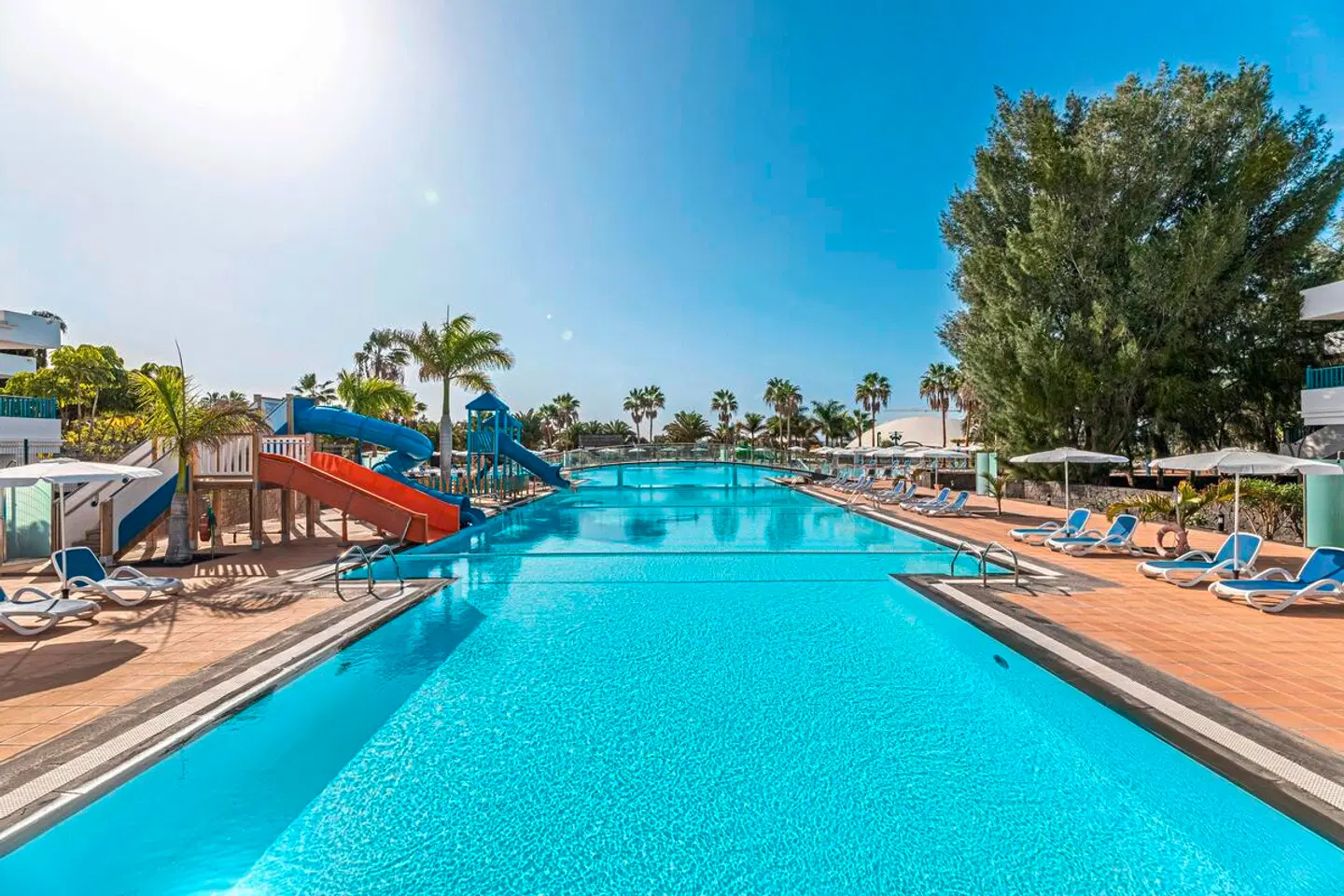 THB Tropical Island OUTDOOR_POOL