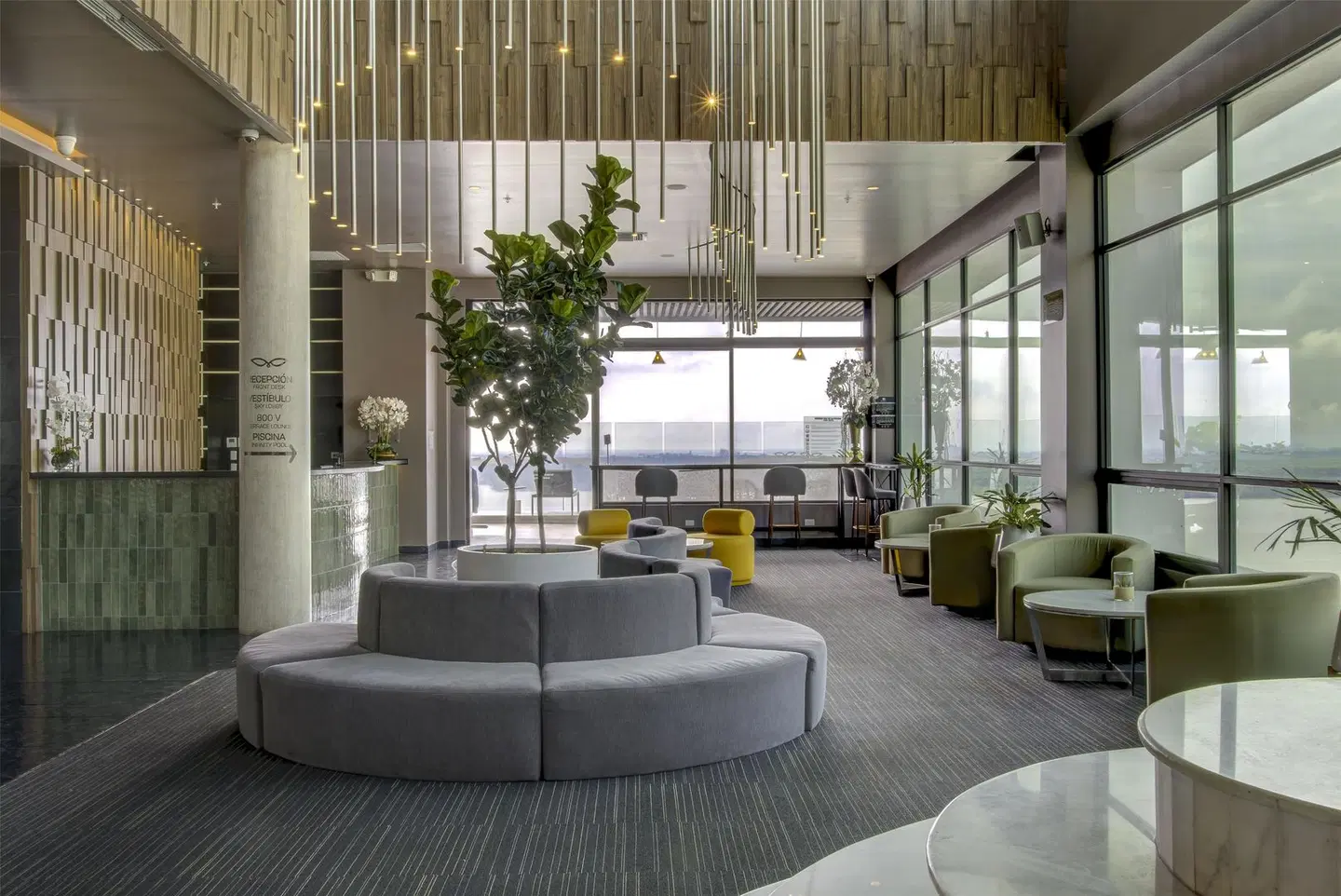 DoubleTree by Hilton Guayaquil LOUNGE_LOBBY