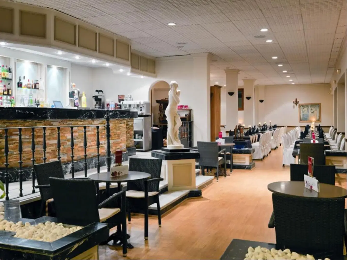 Regency Torviscas Apartments and Suites Restaurant