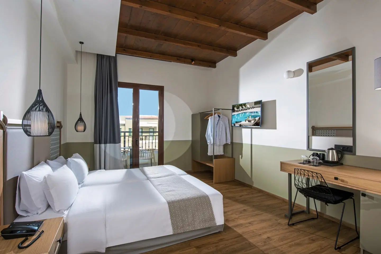 Petousis Hotel & Suites ROOM_EXAMPLE