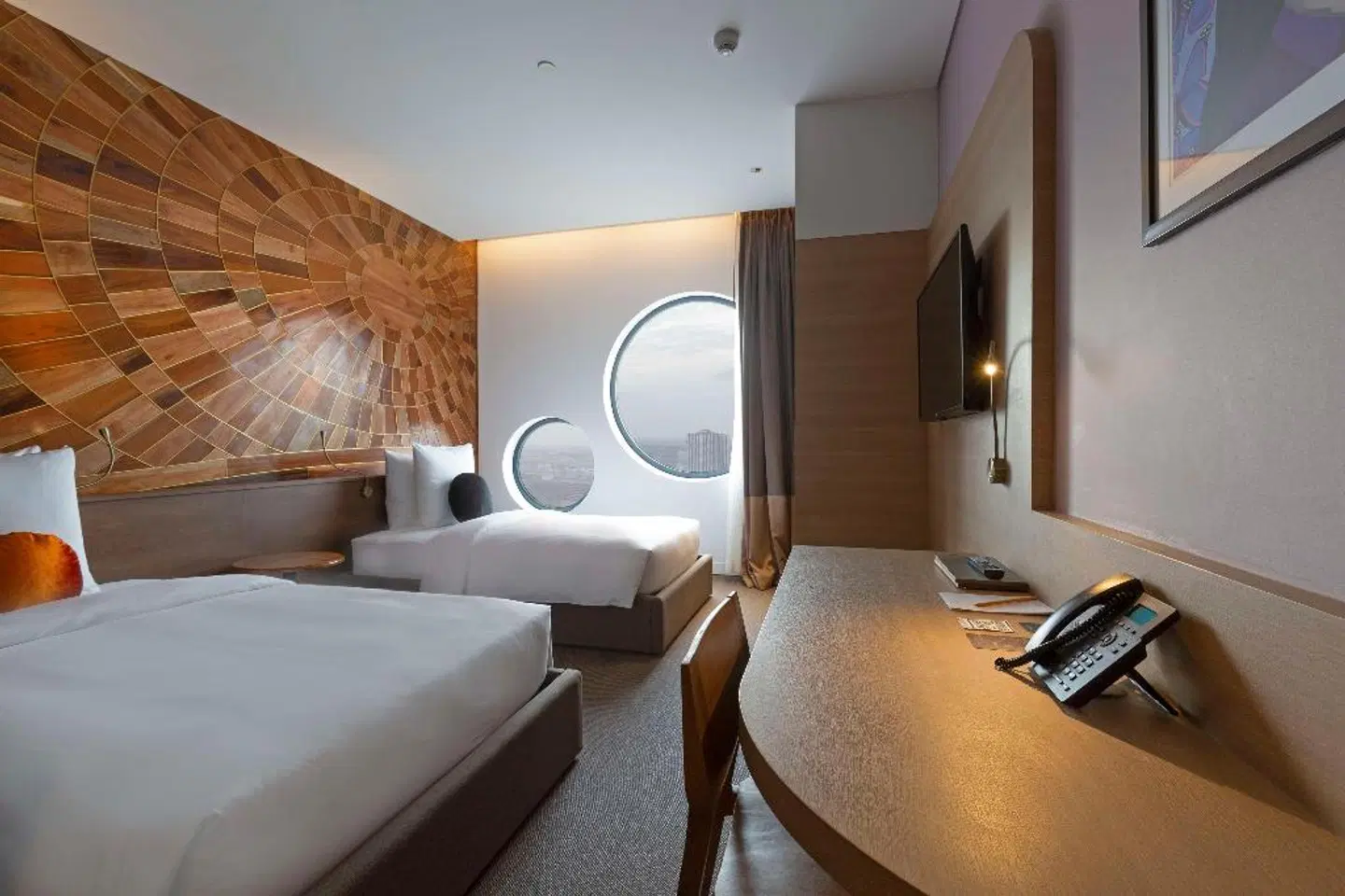 SUN & MOON, Riverside Hotel ROOM_EXAMPLE