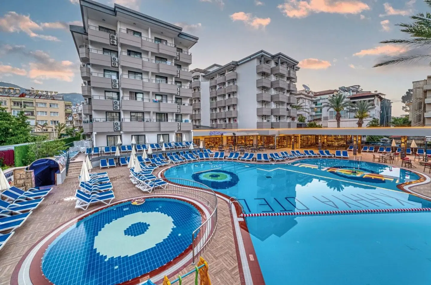 Kahya Hotel OUTDOOR_POOL