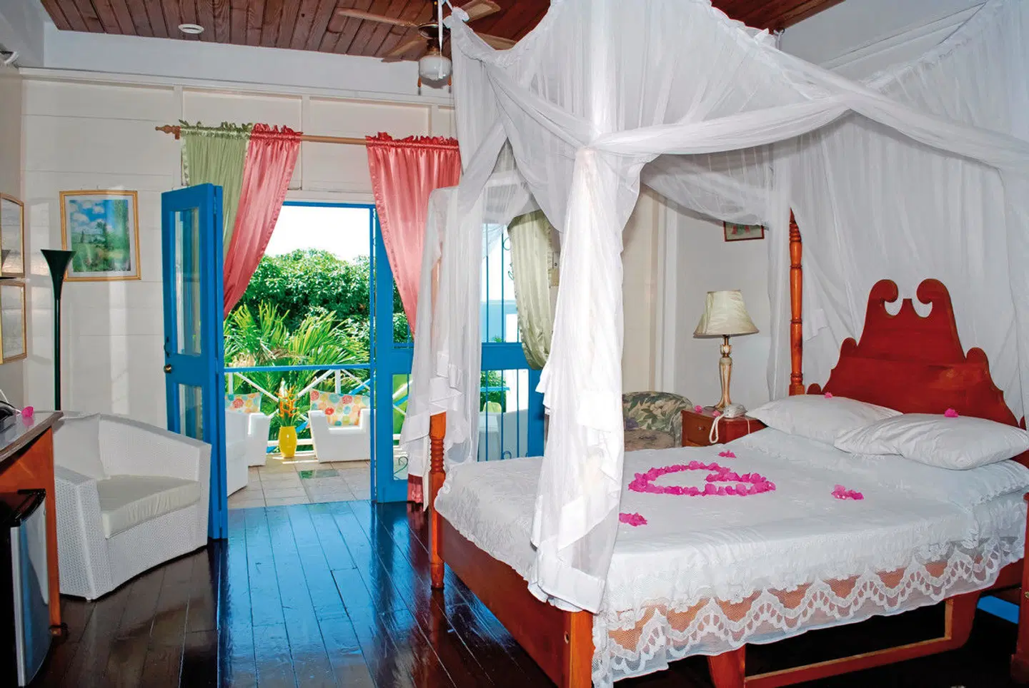 Half Moon Blue ROOM_EXAMPLE