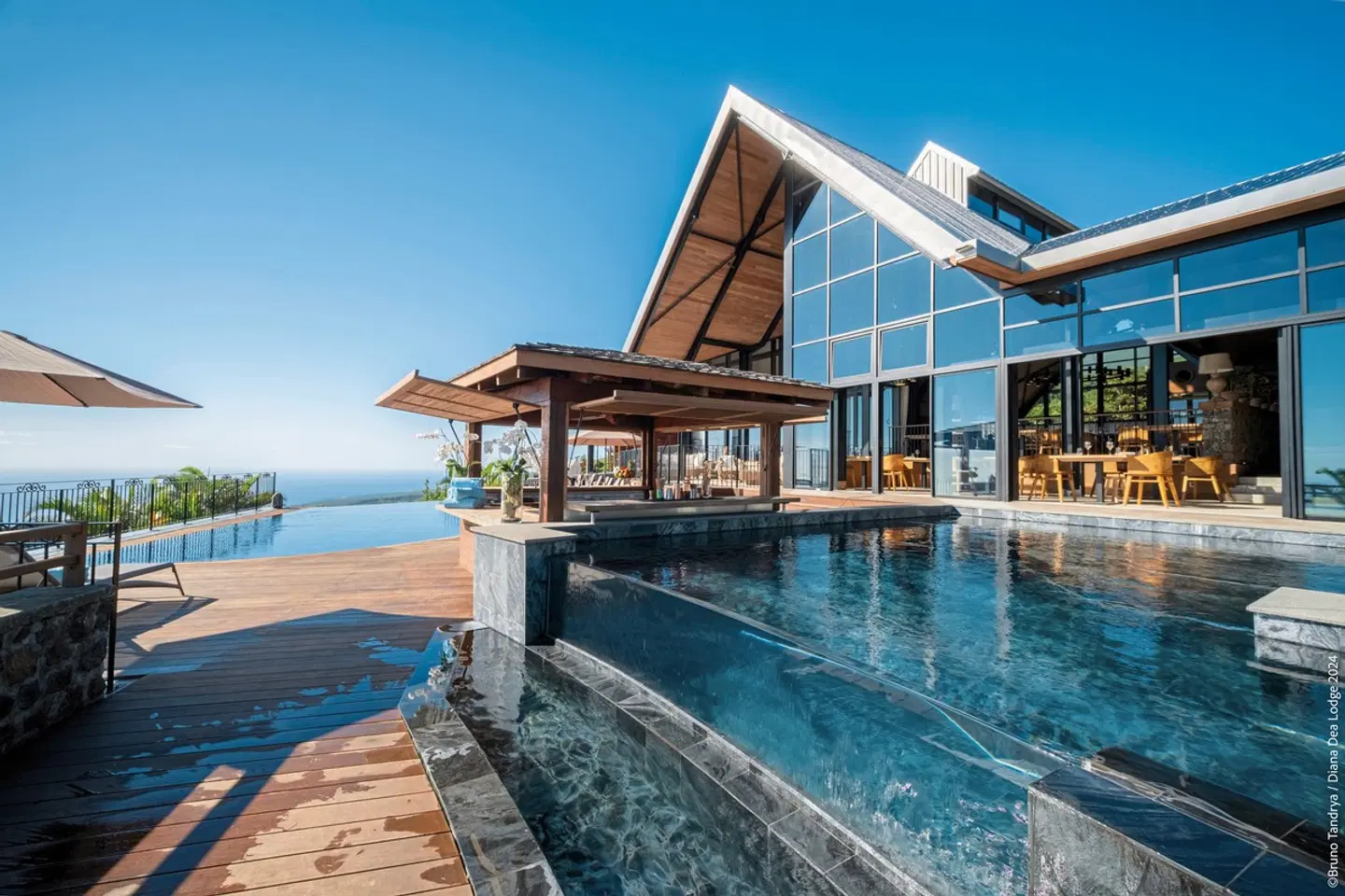 Diana Dea Lodge OUTDOOR_POOL