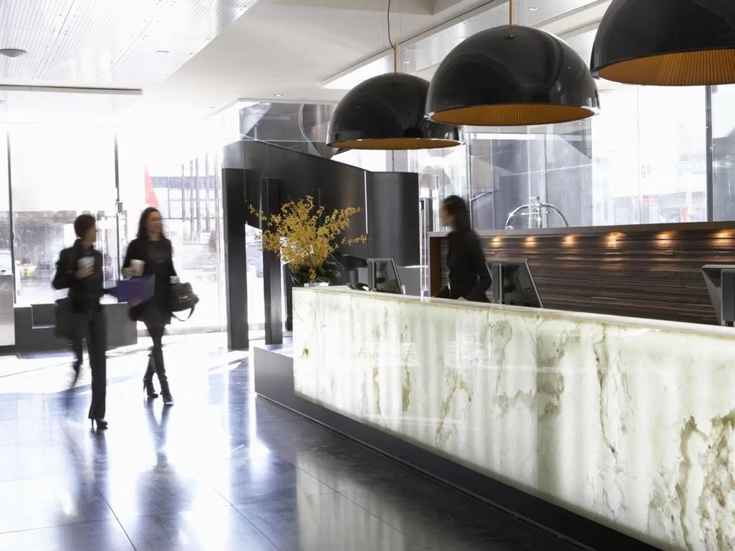 Le Germain Calgary LOUNGE_LOBBY