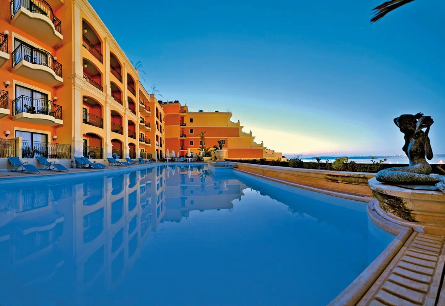Grand Hotel Gozo OUTDOOR_POOL