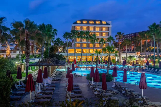 Trendy Palm Beach Adults only EXTERIOR