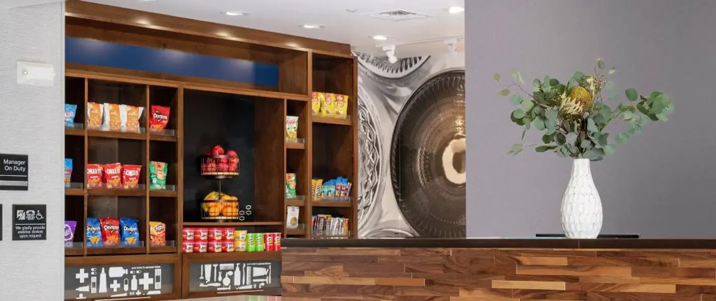 Hampton Inn & Suites Indianapolis West Speedway LOUNGE_LOBBY