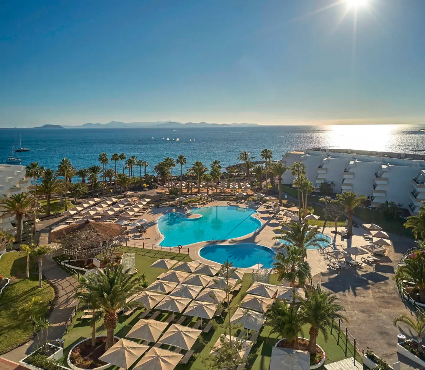 Dreams Lanzarote Playa Dorada Resort & Spa OUTDOOR_POOL
