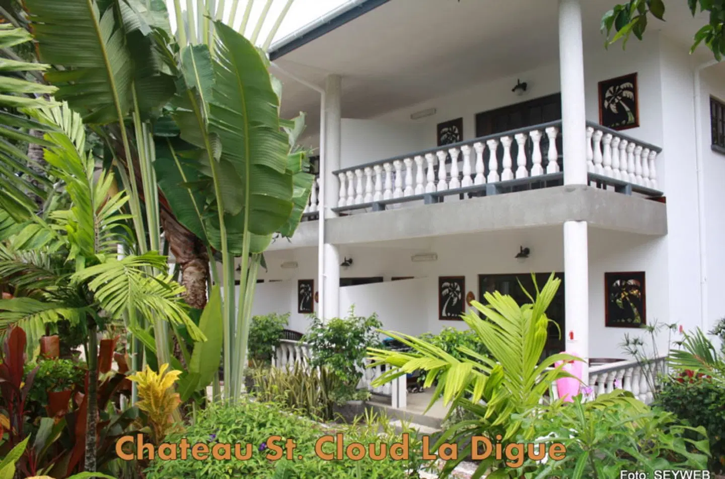 Chateau St. Cloud EXTERIOR