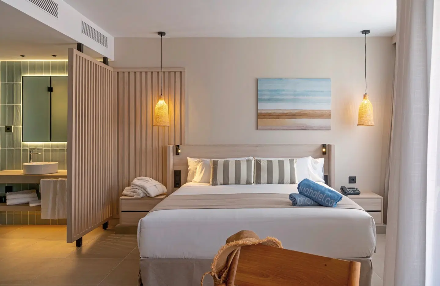 AQUA Hotel The Breeze ROOM_EXAMPLE