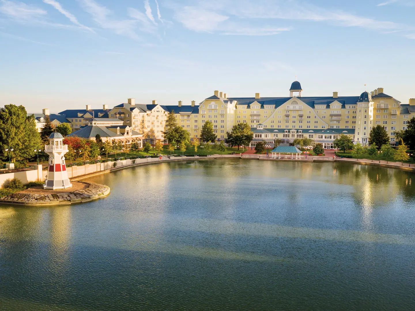 Disney Newport Bay Club EXTERIOR