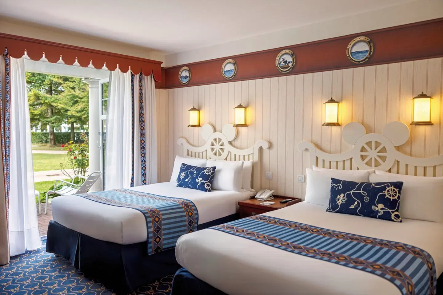 Disney Newport Bay Club ROOM_EXAMPLE