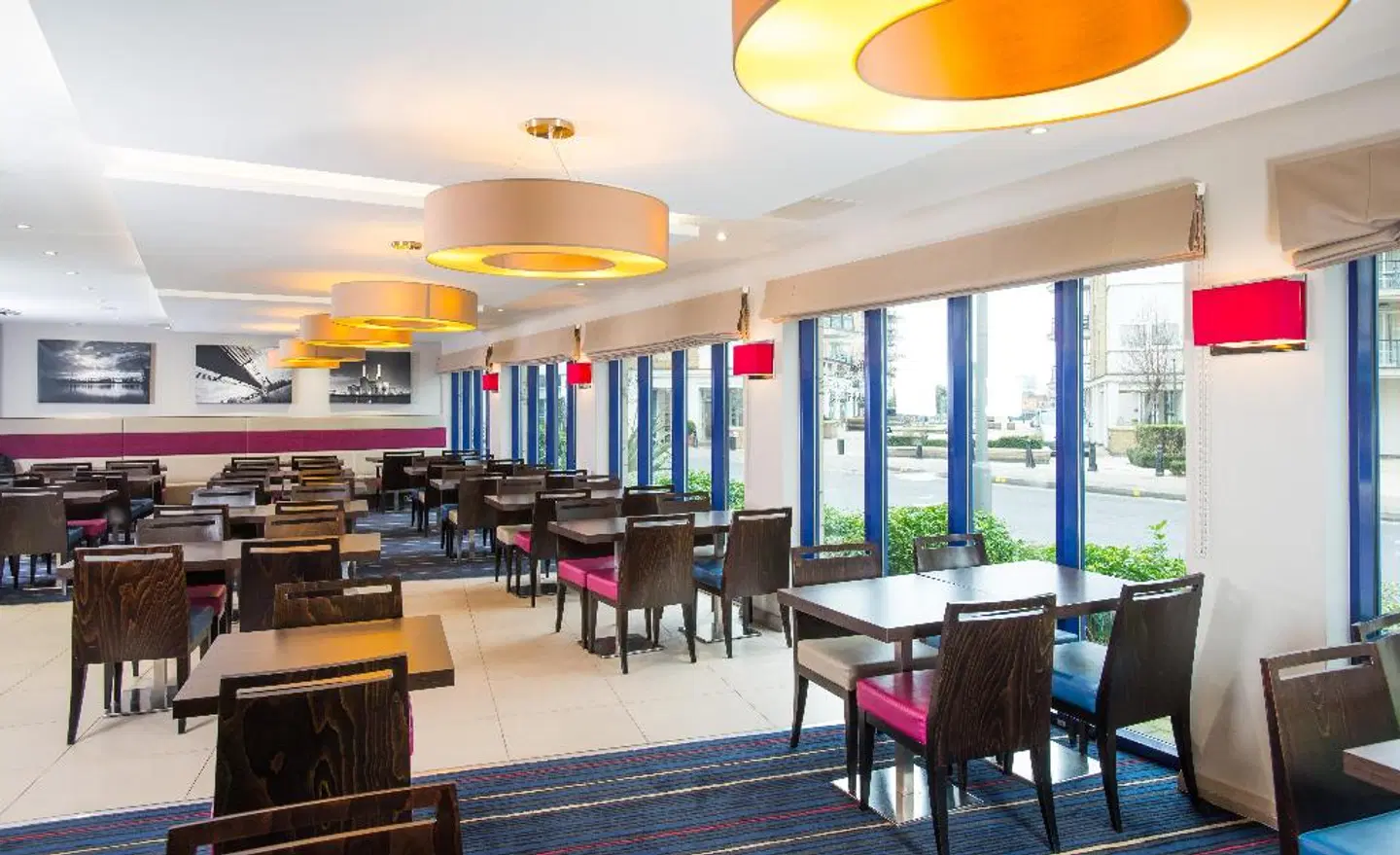 Holiday Inn Express London - Wandsworth Restaurant
