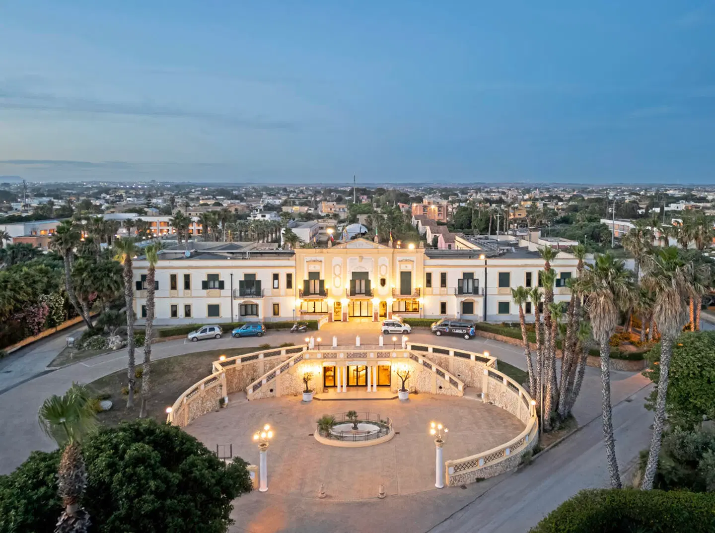 Delfino Beach EXTERIOR