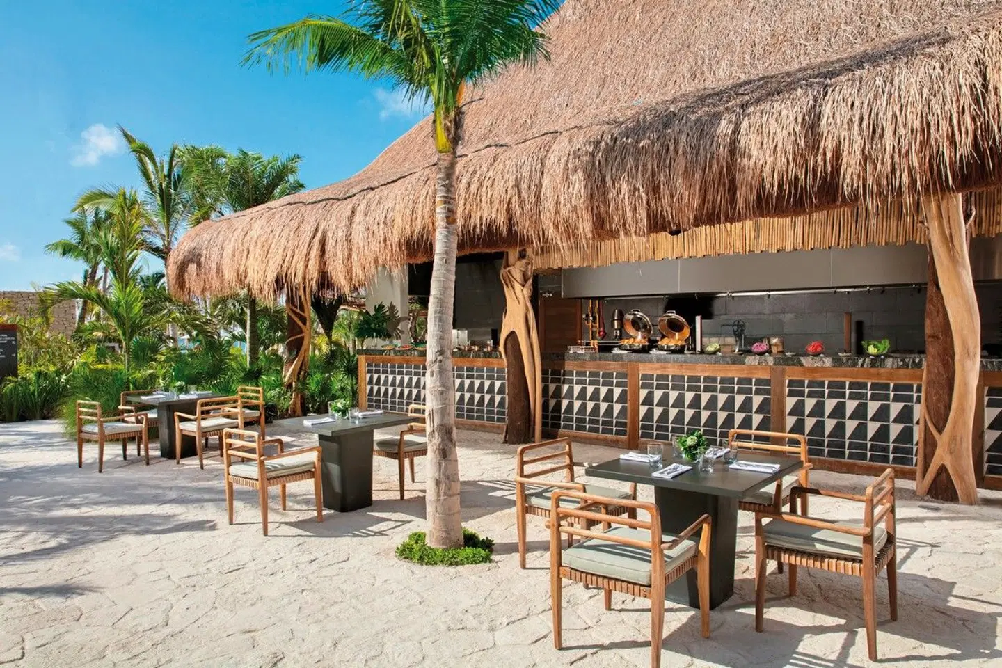 Secrets Moxché Playa del Carmen Bar