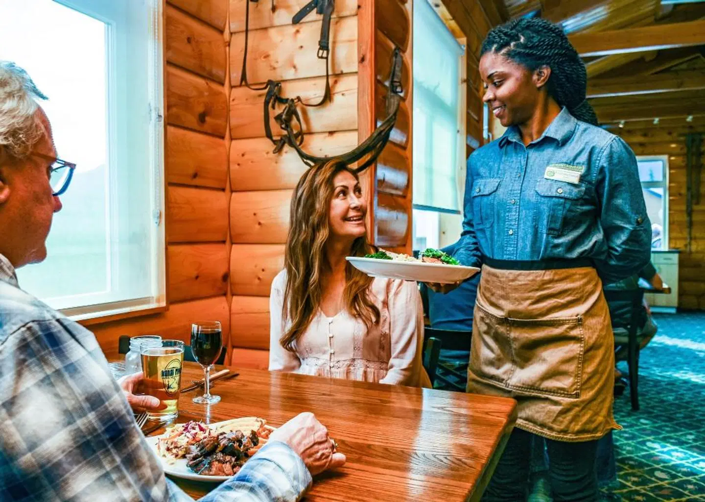 Denali Bluffs Hotel PEOPLE