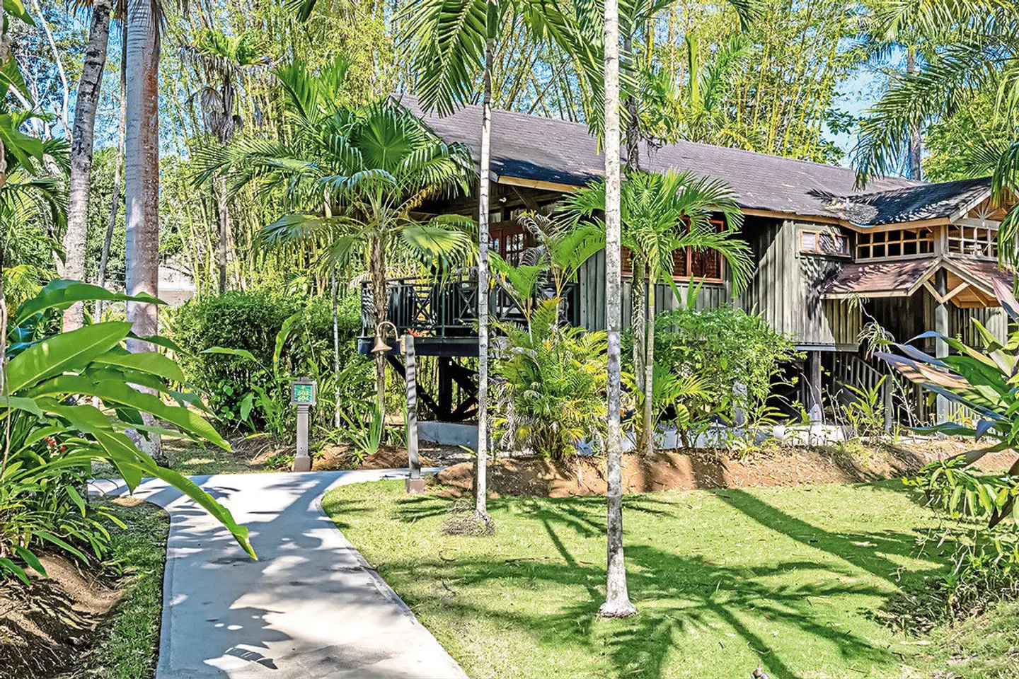 Sunset at the Palms Garten