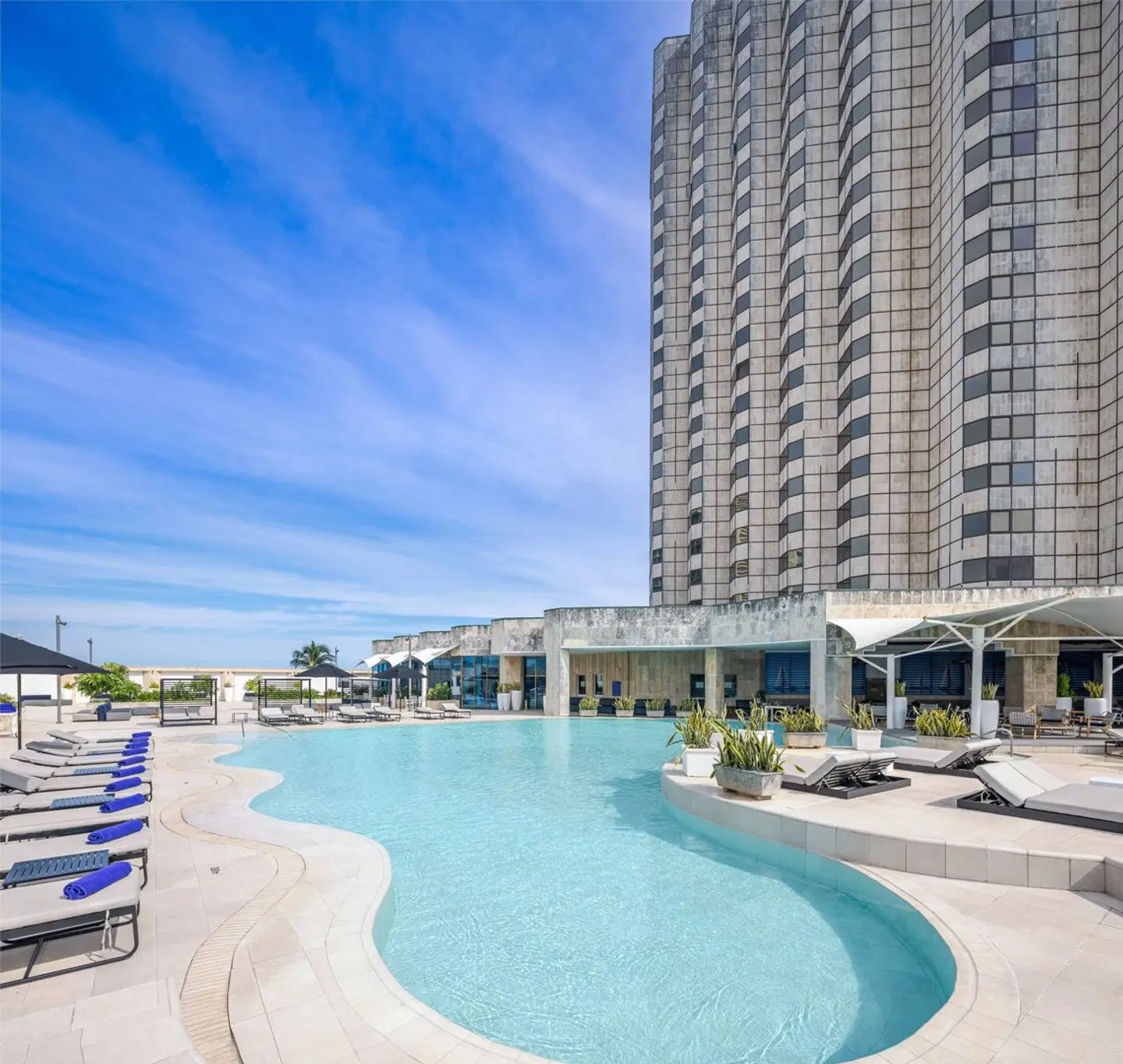 Meliá Cohiba OUTDOOR_POOL