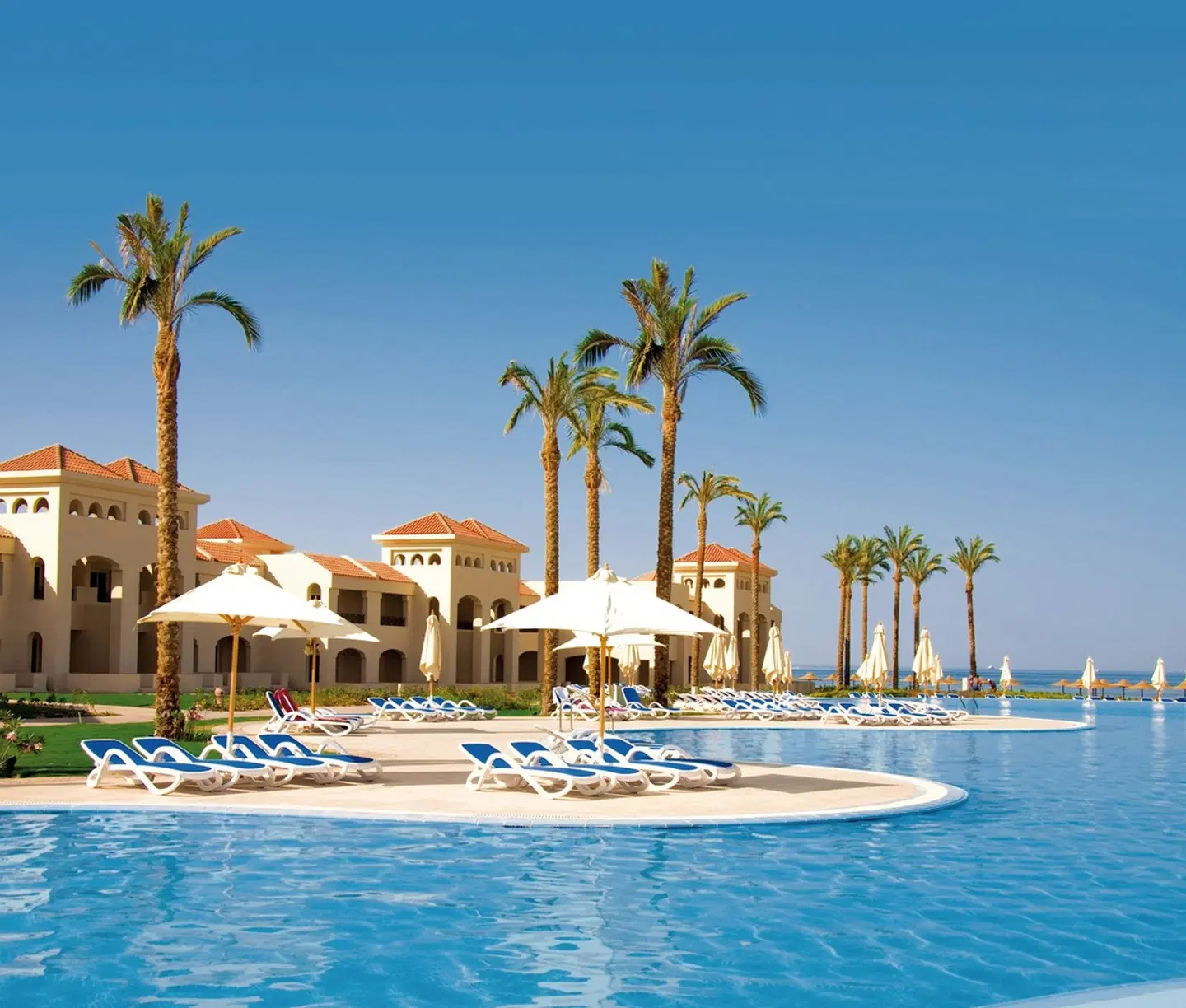 Cleopatra Luxury Resort Makadi Bay OUTDOOR_POOL