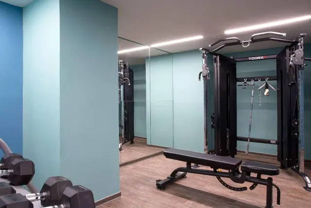 Zeus Essence Athens Central HEALTH_BEAUTY