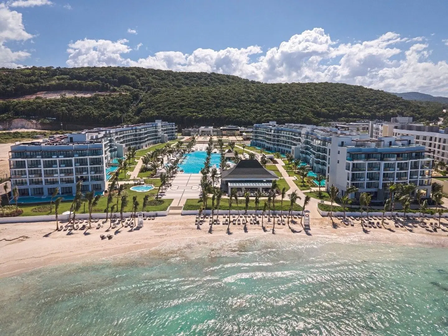 Ocean Eden Bay EXTERIOR