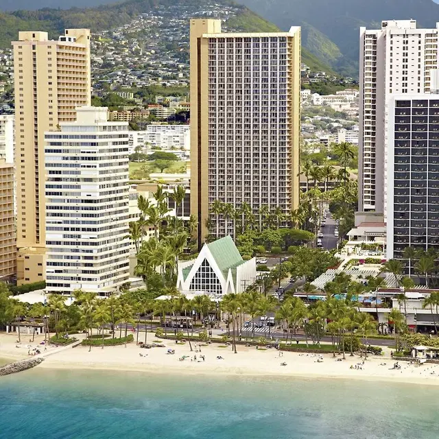 Hilton Waikiki Beach Strand