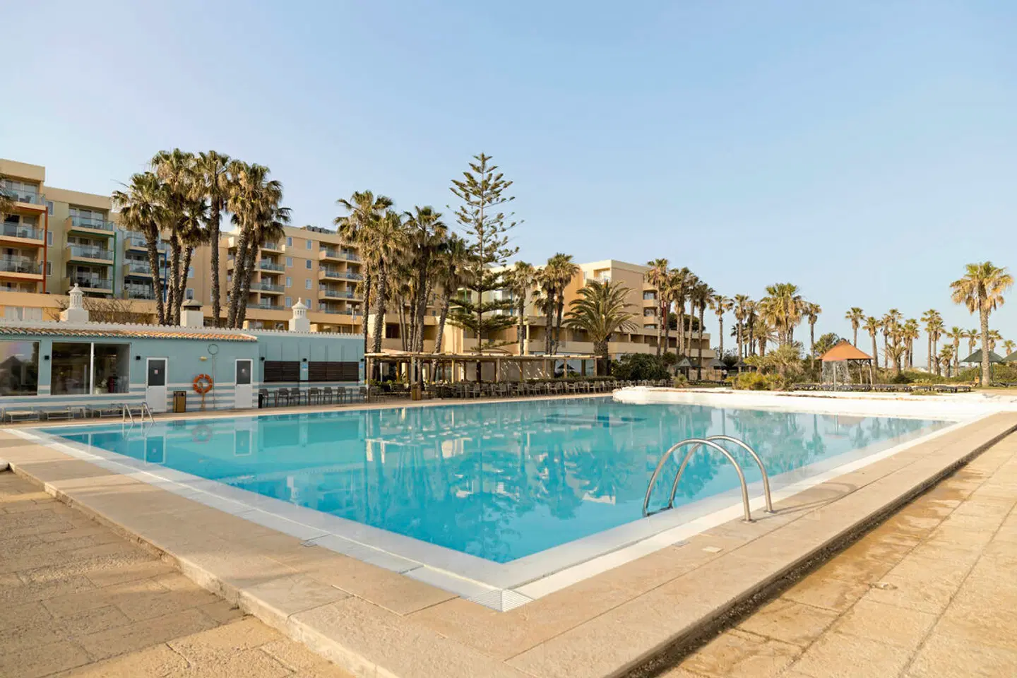 Pestana Viking Beach & Golf Resort OUTDOOR_POOL