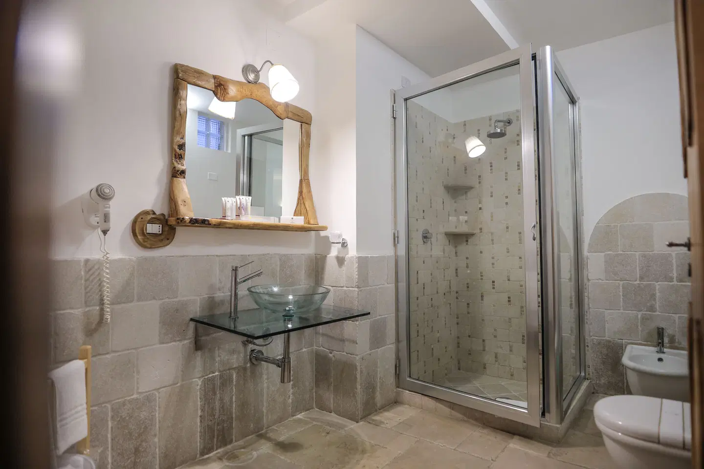 Tenute Al Bano Badezimmer