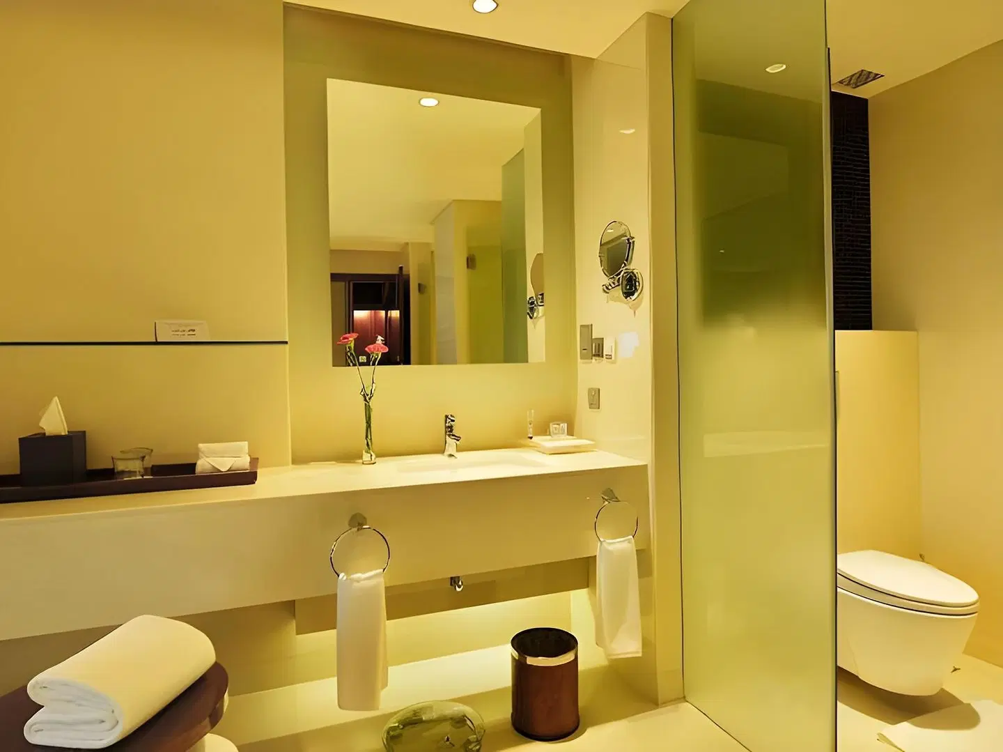 Crowne Plaza Kochi Badezimmer