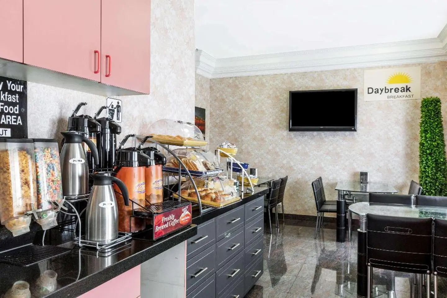 Days Inn by Wyndham Santa Monica/Los Angeles Restaurant