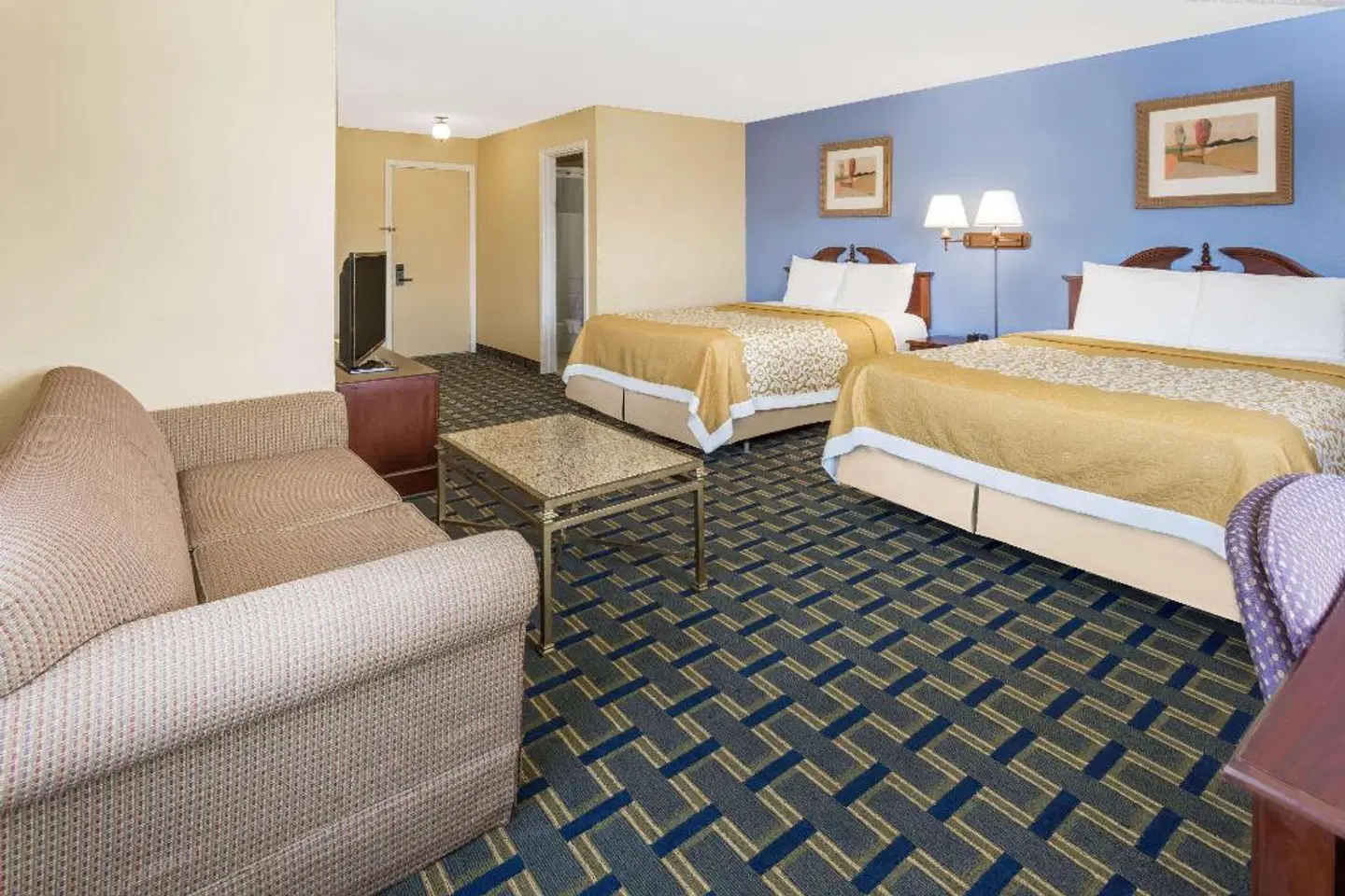 Days Inn by Wyndham Plymouth ROOM_EXAMPLE