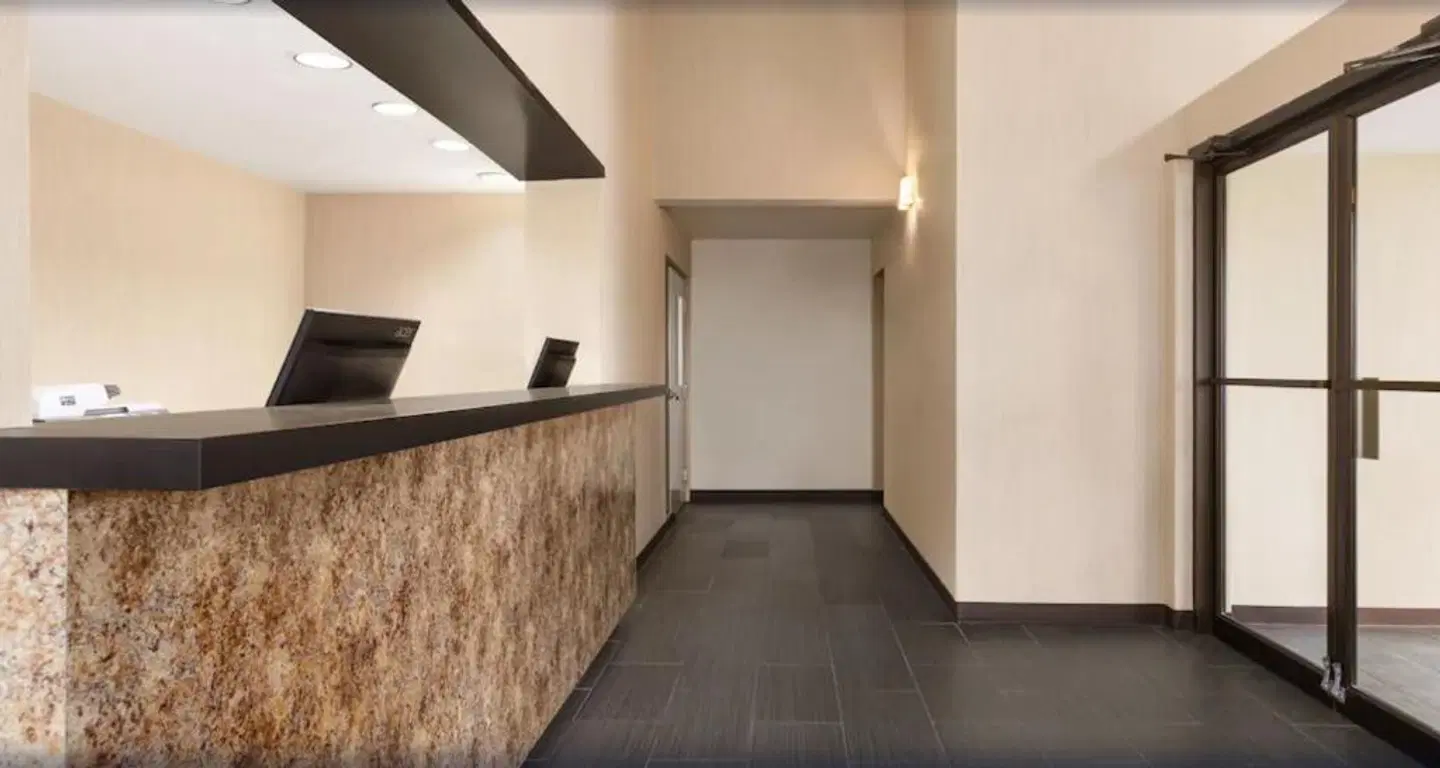 Days Inn by Wyndham Fallsview ROOM_EXAMPLE