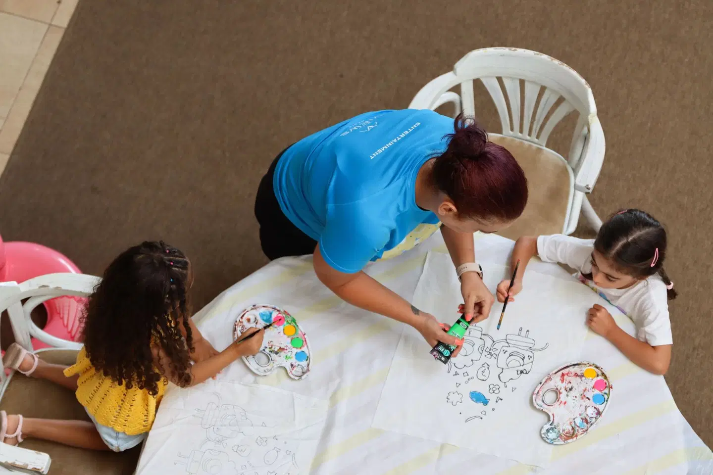 The Views Oásis PEOPLE