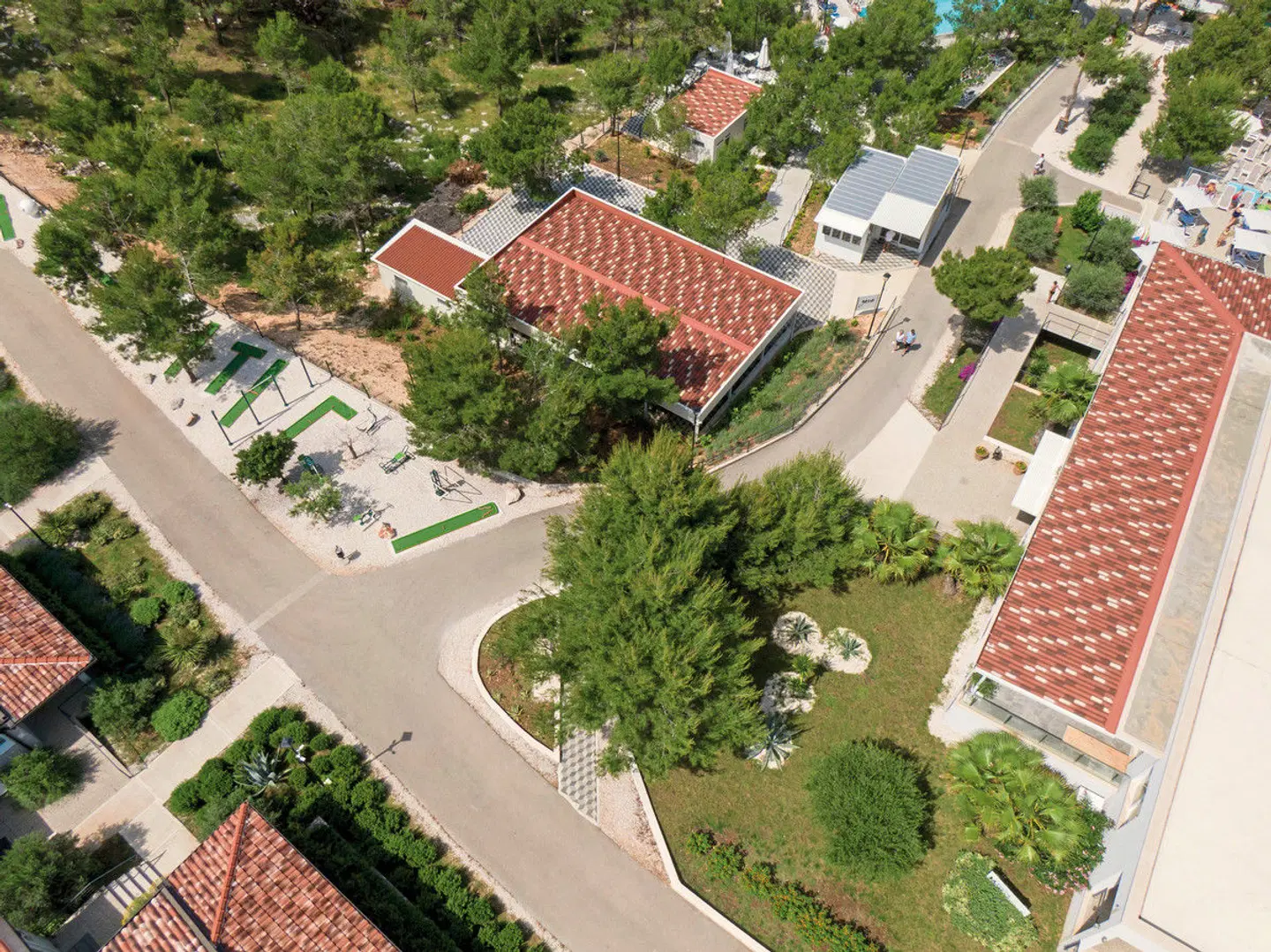 Gava Waterman Milna Resort EXTERIOR