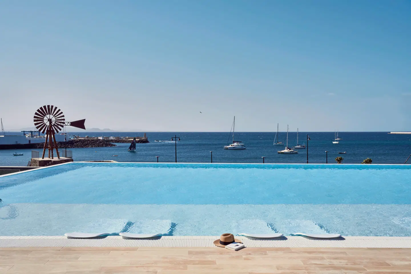 Barceló Playa Blanca Royal Level OUTDOOR_POOL