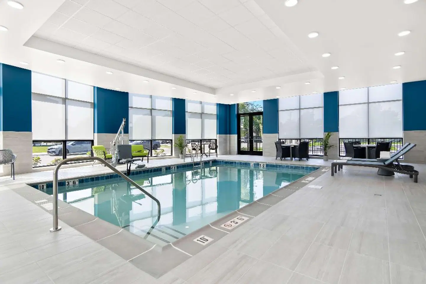 Hampton Inn & Suites Chicago Medical District Uic Hallenbad