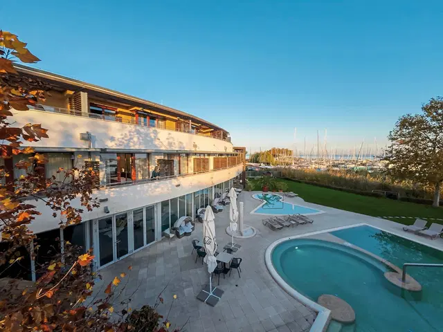 Hotel Golden Lake Resort Balatonfüred Terrasse