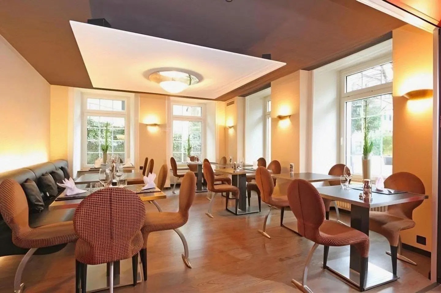 Hotel Swiss Night by Fassbind Restaurant