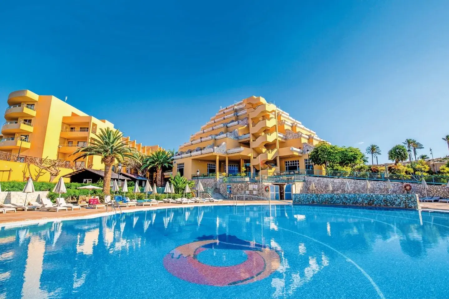 SBH Costa Calma Beach Resort OUTDOOR_POOL