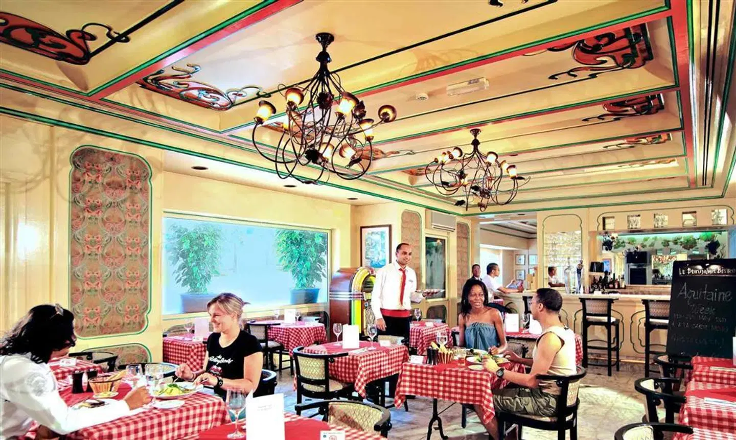 Novel Hotel City Center Restaurant