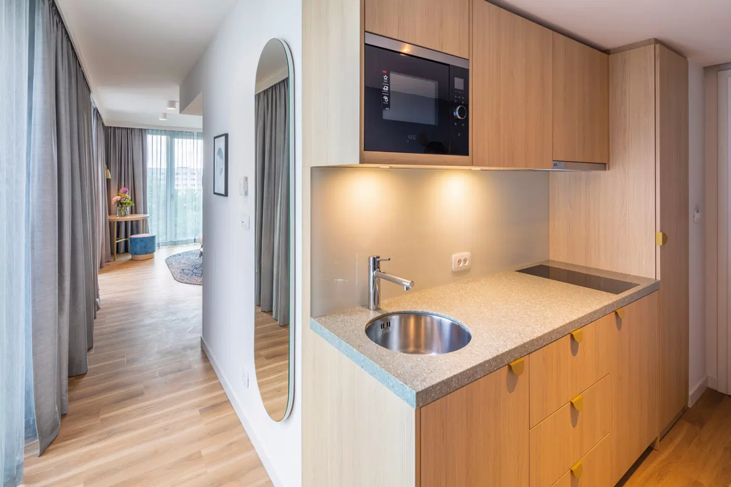 Capri by Fraser Leipzig ROOM_EXAMPLE