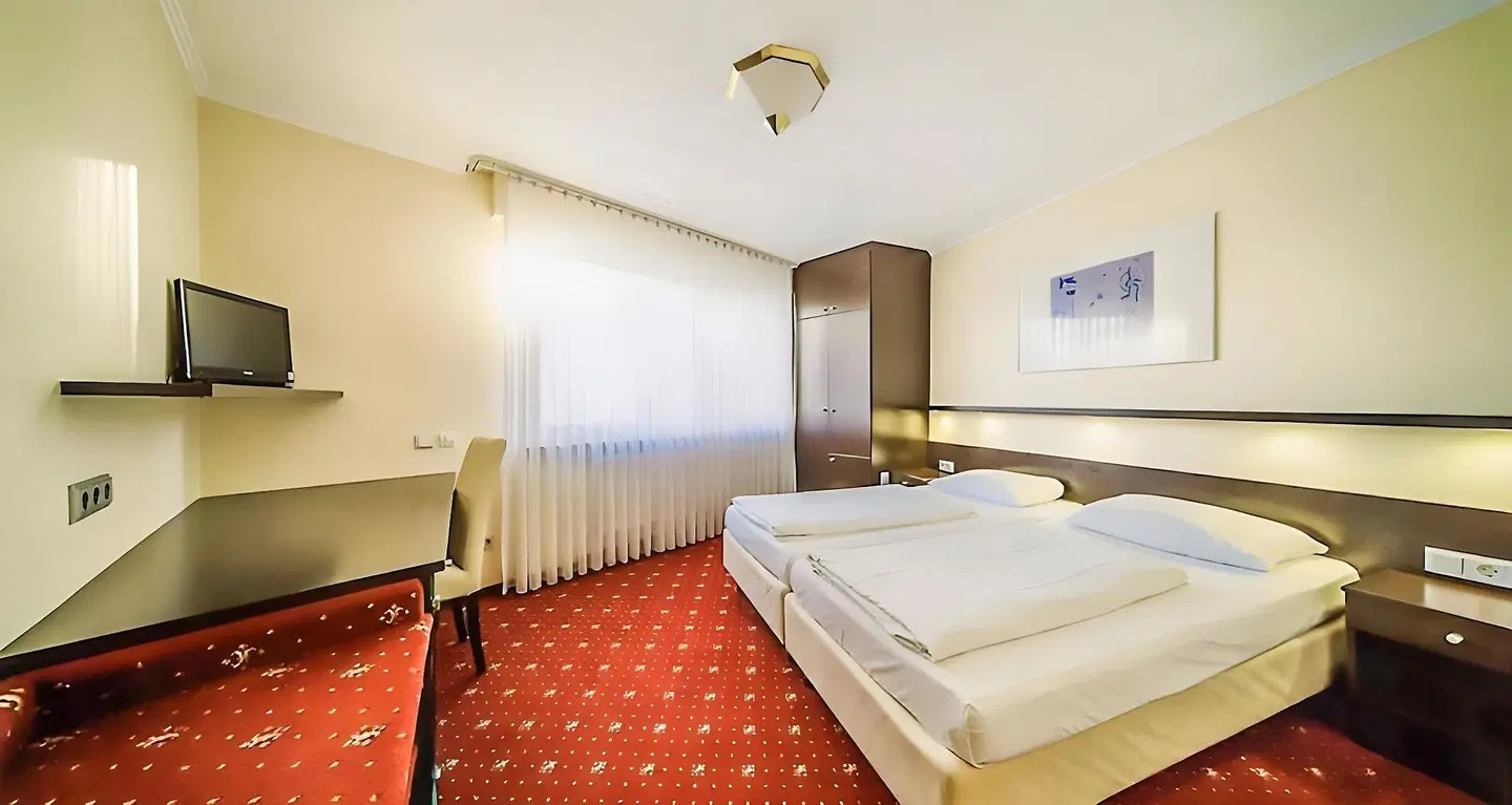 Hotel Rieker am Hauptbahnhof ROOM_EXAMPLE