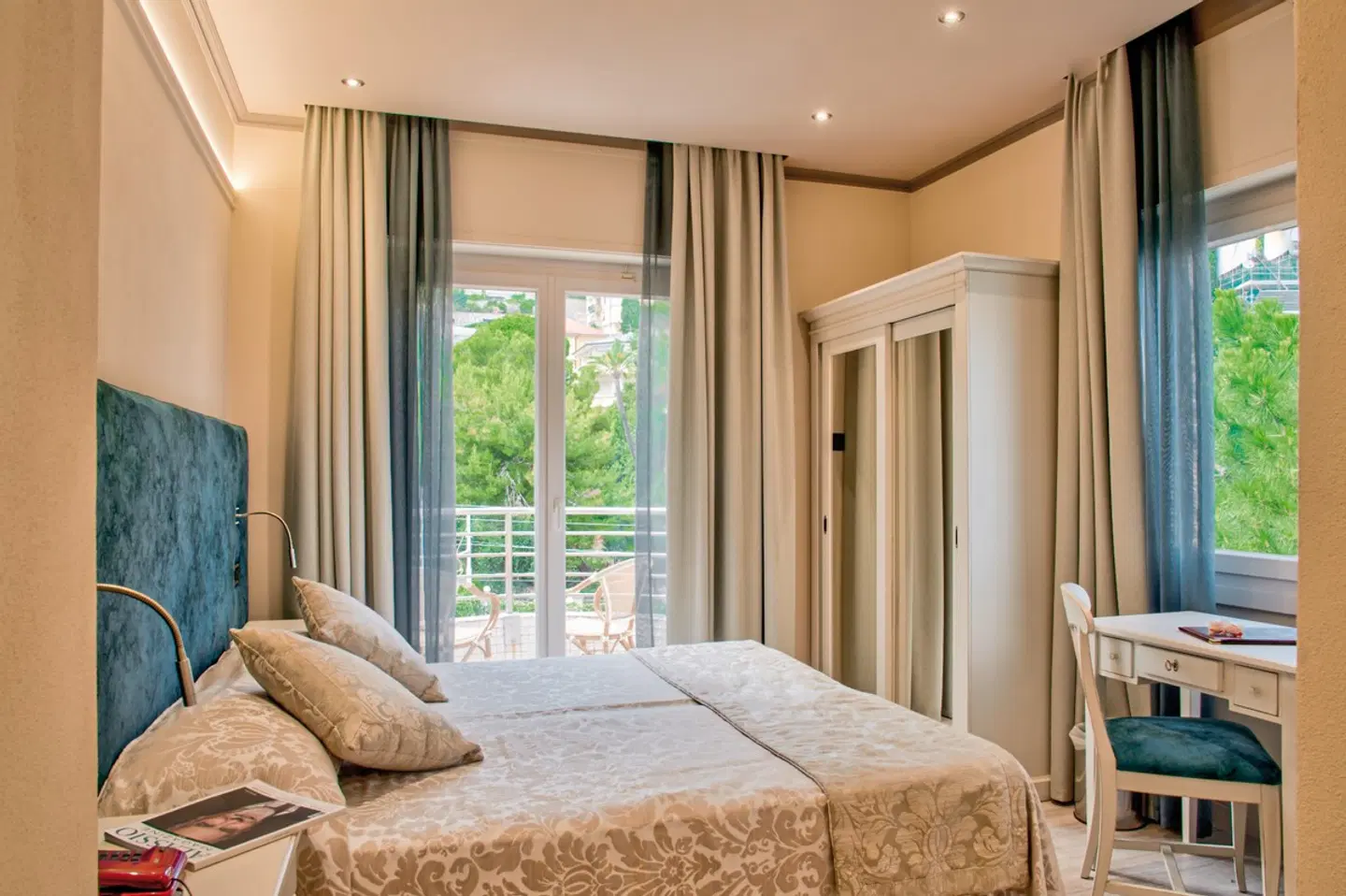 Hotel Regina ROOM_EXAMPLE