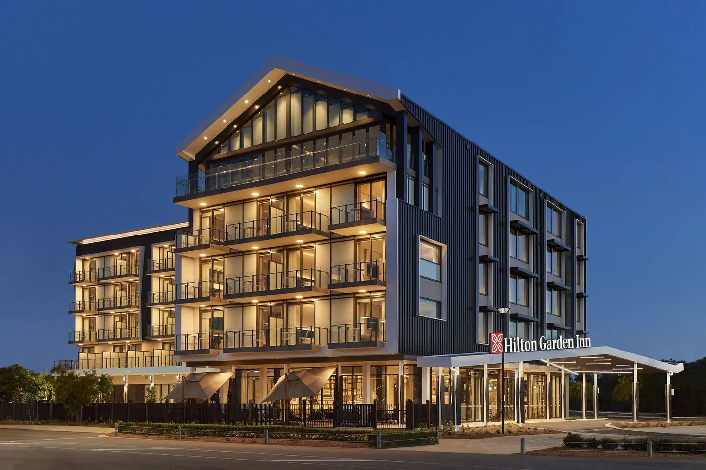 Hilton Garden Inn Busselton EXTERIOR