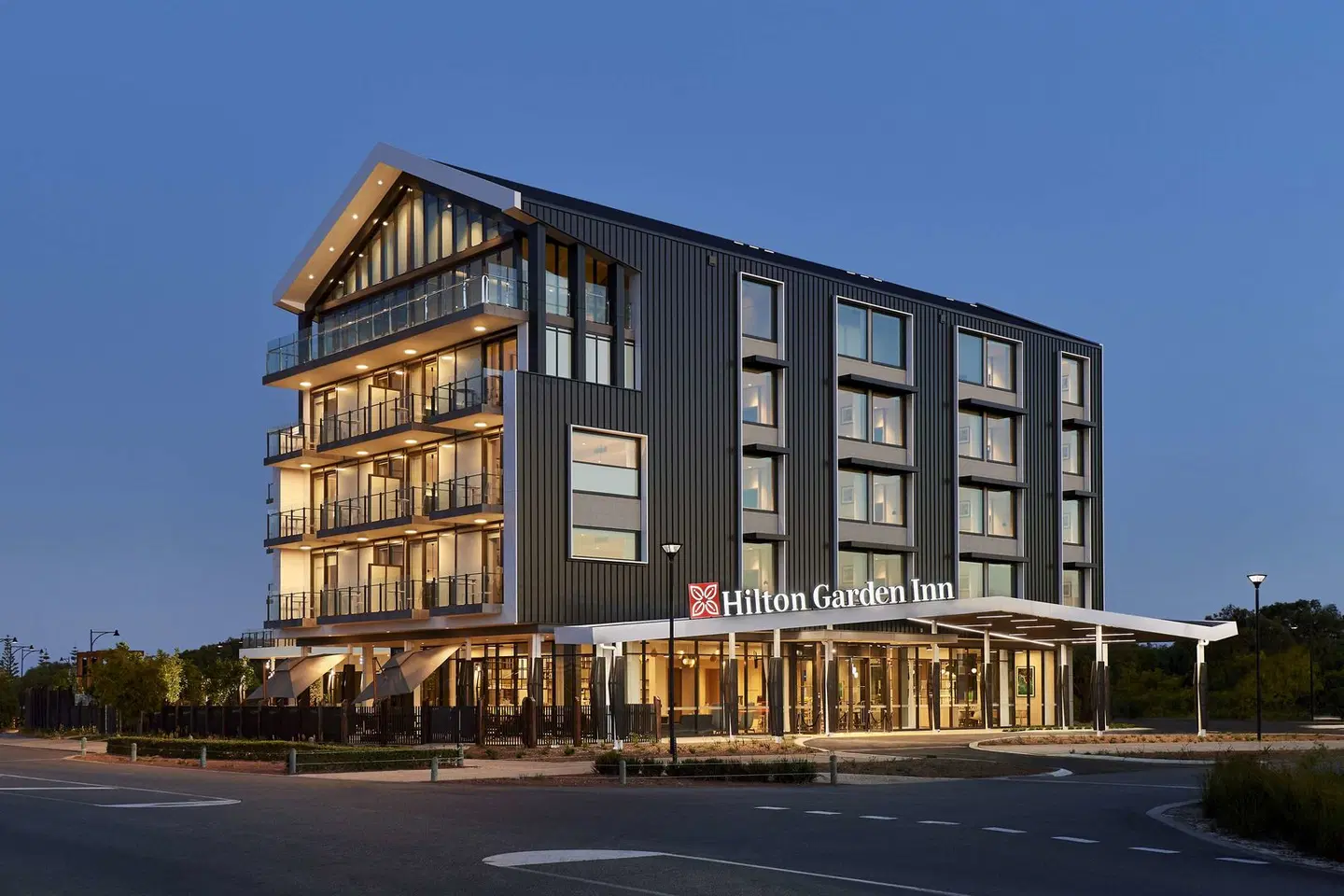 Hilton Garden Inn Busselton EXTERIOR