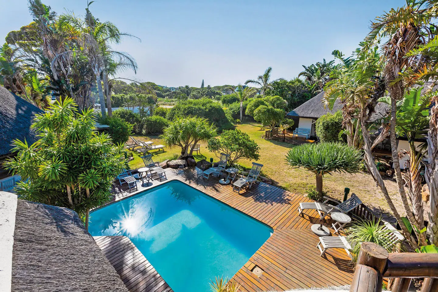 BonBini Guest House OUTDOOR_POOL