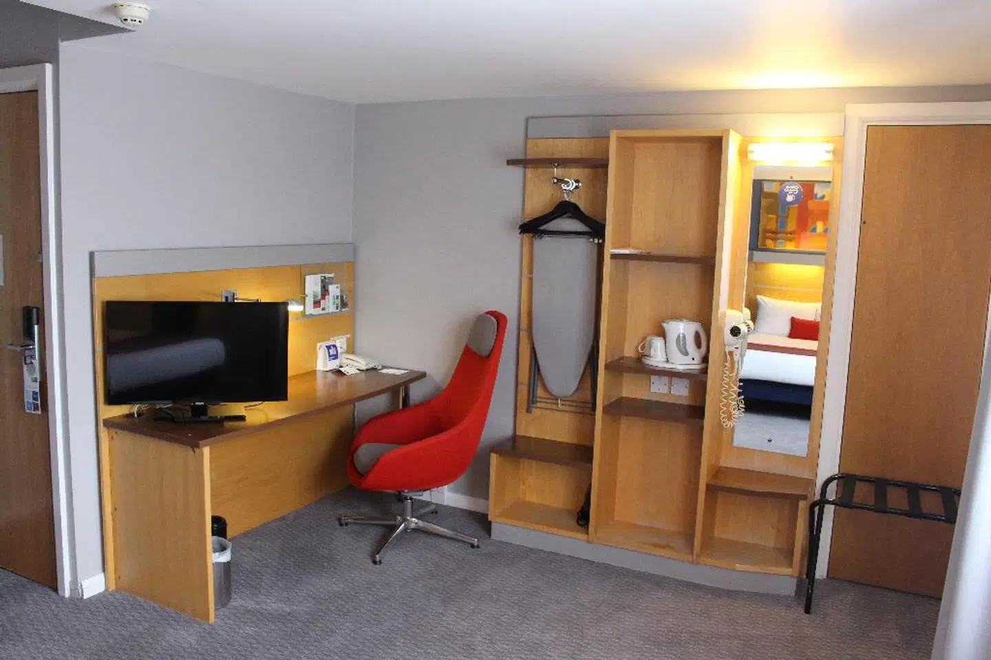 Holiday Inn Express London - Croydon ROOM_EXAMPLE